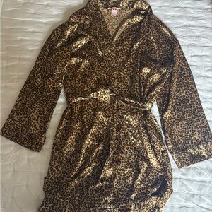 Vintage Victoria's Secret Satin Animal Print Kimono Robe